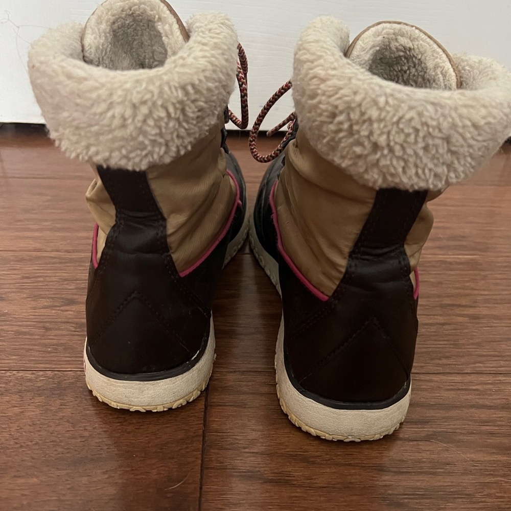 L.L. Bean Boots, Size 8 - Picture 4 of 6